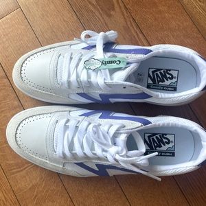 White and blue men Van sneakers. New!